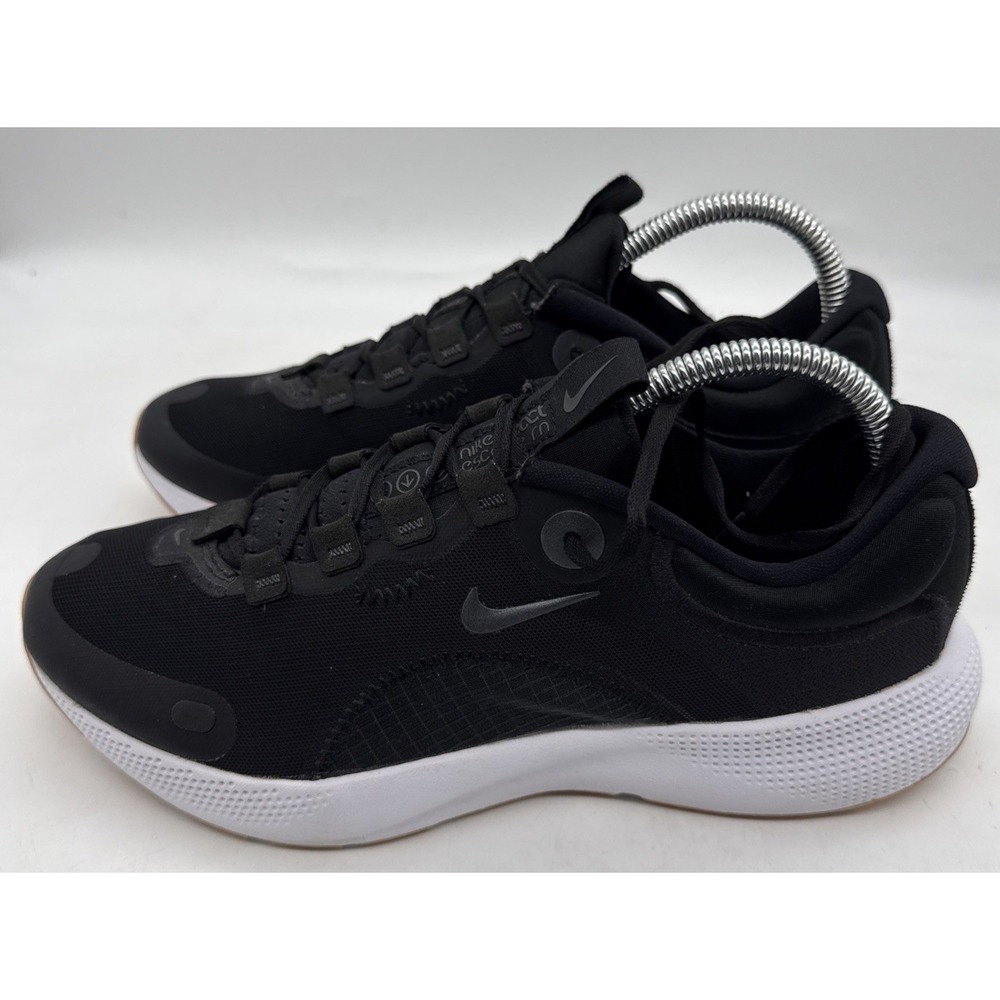 Nike Women's 8.5 React Escape RN Running Shoe Black/Dark Smoke Grey/White/